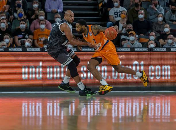 极出台各种 极出台各种