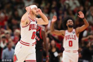 她重返赛场 她重返赛场